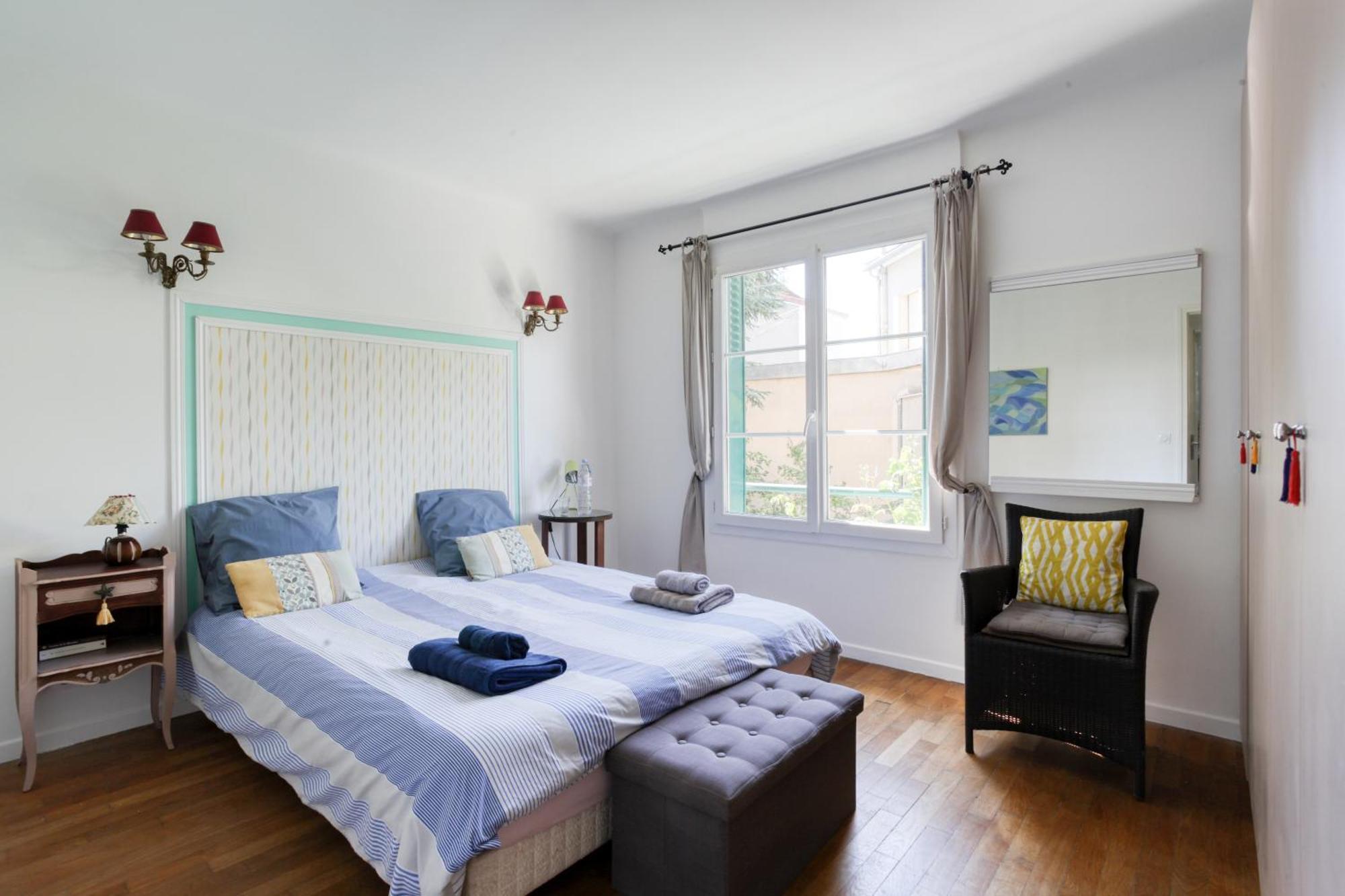 Appartement Time Of Travel à Rueil-Malmaison Extérieur photo