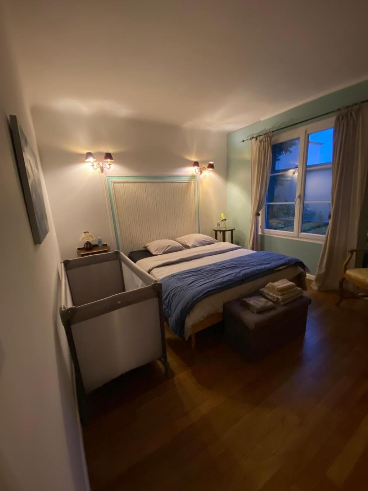 Appartement Time Of Travel à Rueil-Malmaison Extérieur photo